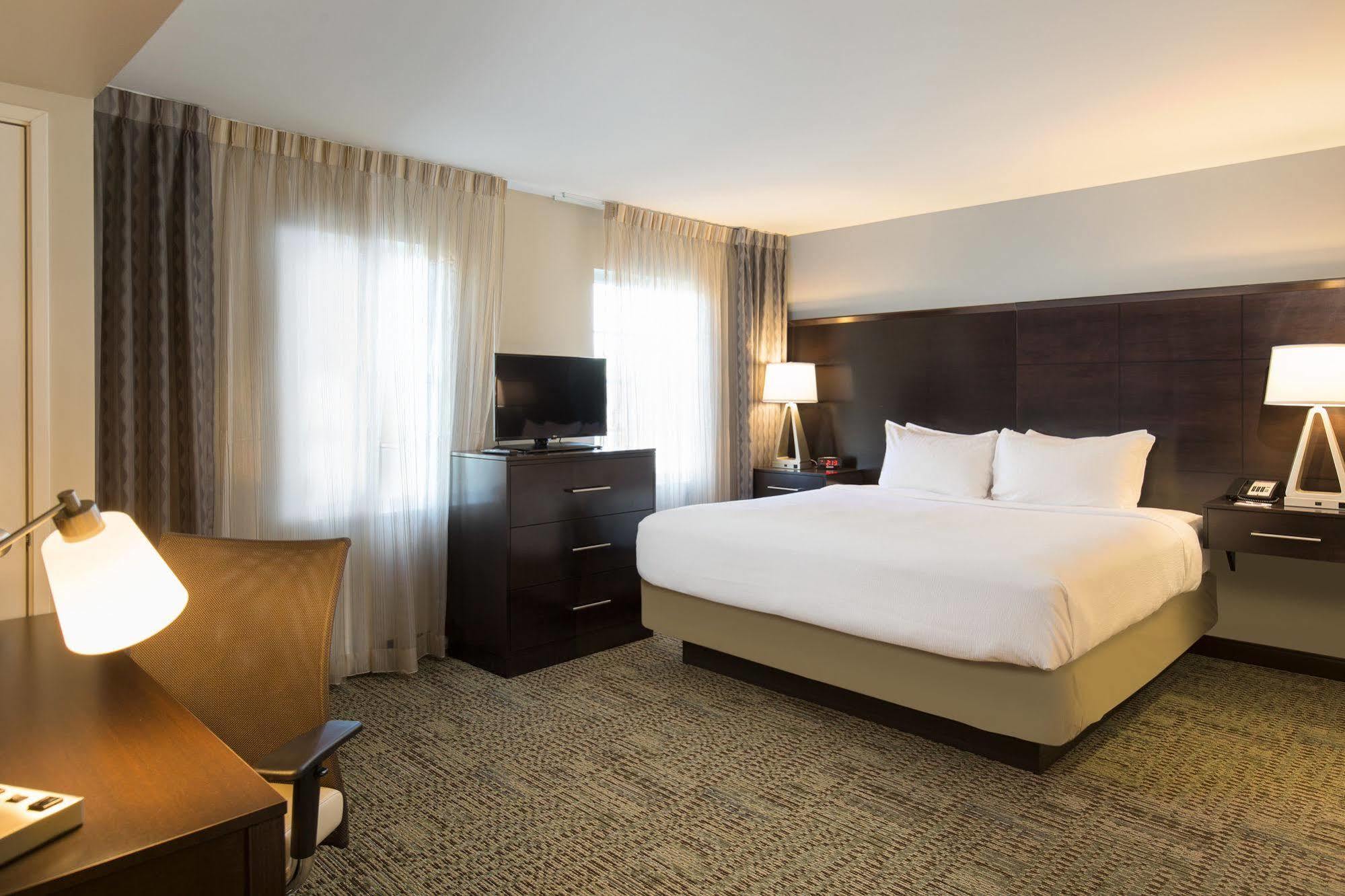 Staybridge Suites Corona South By Ihg Exterior foto